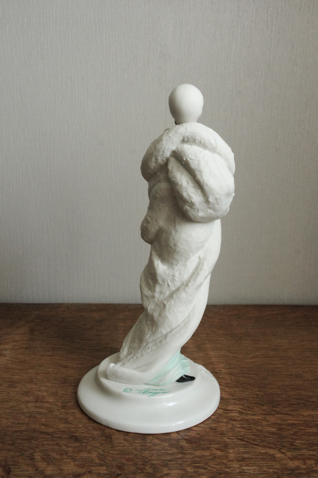 Леди в меховом манто, Sandro Maggioni, Capodimonte, статуэтка