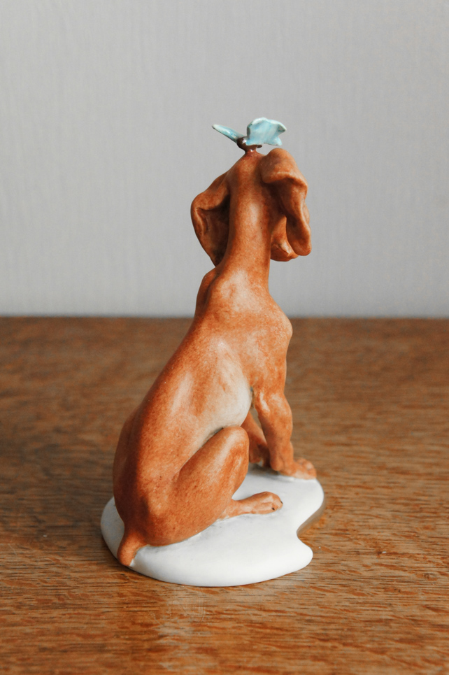 Собака с бабочкой, Giuseppe Cappe, Capodimonte, статуэтка