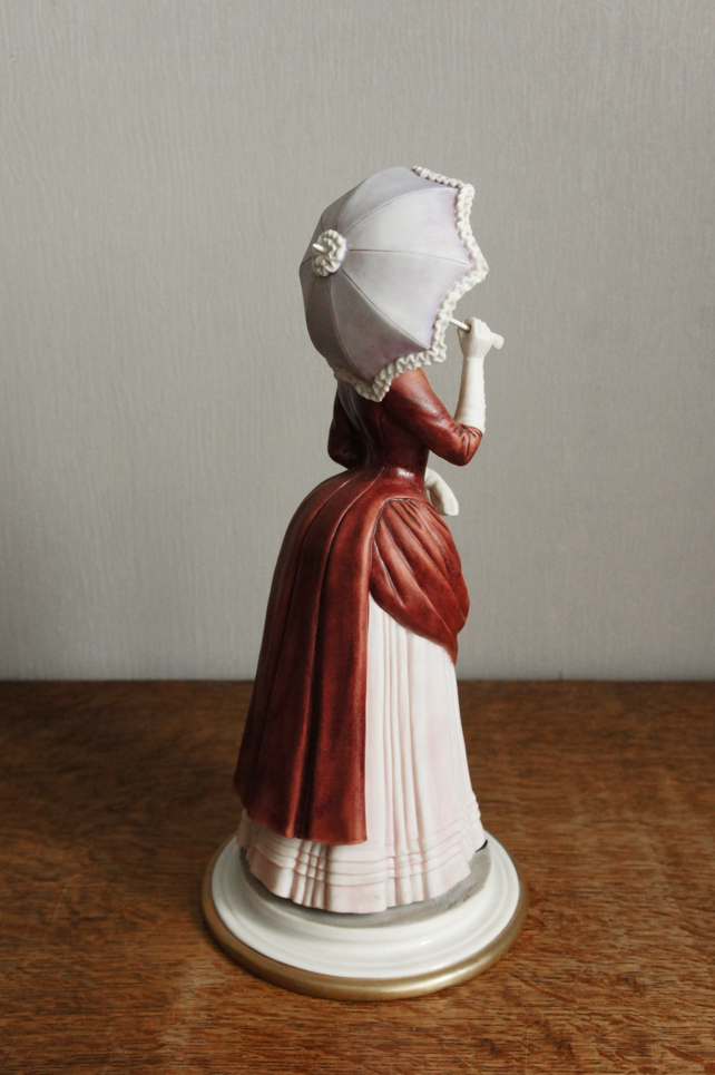 Леди в бордовом с зонтом, Sandro Maggioni, Capodimonte, статуэтка