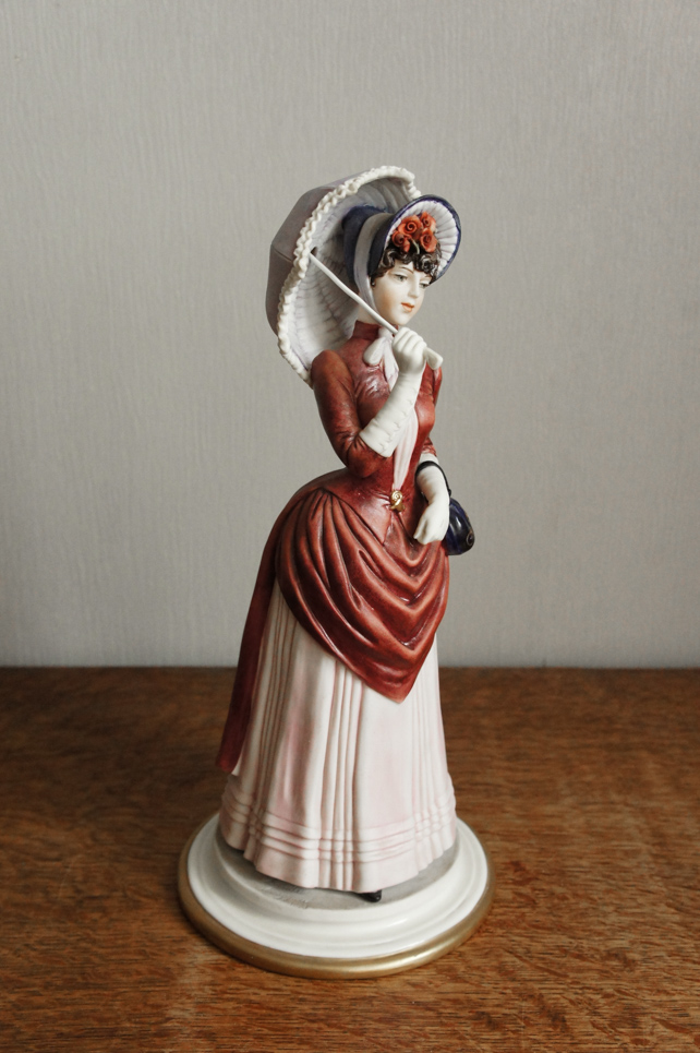 Леди в бордовом с зонтом, Sandro Maggioni, Capodimonte, статуэтка