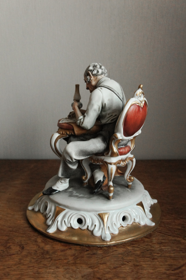 Филателист, Tyche Tosca, Каподимонте, статуэтка