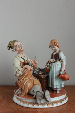 Сапожник с девочкой, Tyche Bruno, Каподимонте, фарфоровые статуэтки. KunstGalerie