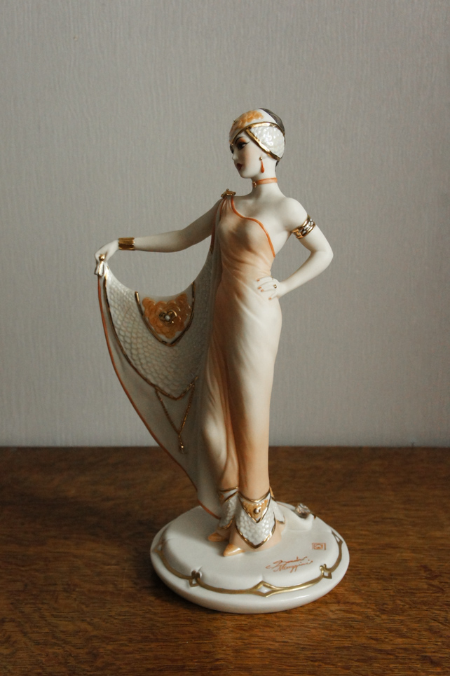 Леди в янтарном Divine, Sandro Maggioni, Capodimonte, статуэтка