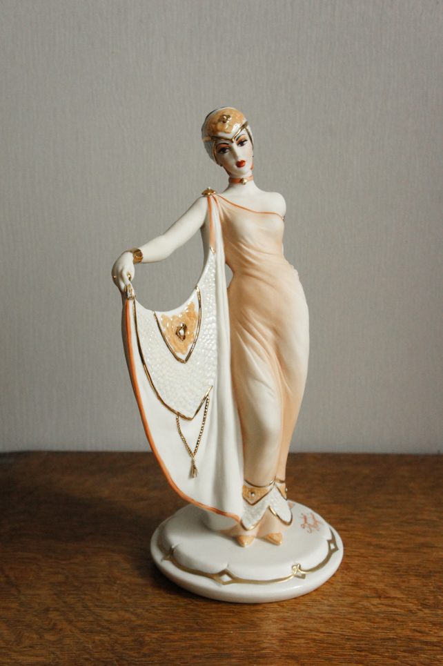 Леди в янтарном Divine, Sandro Maggioni, Capodimonte, статуэтка