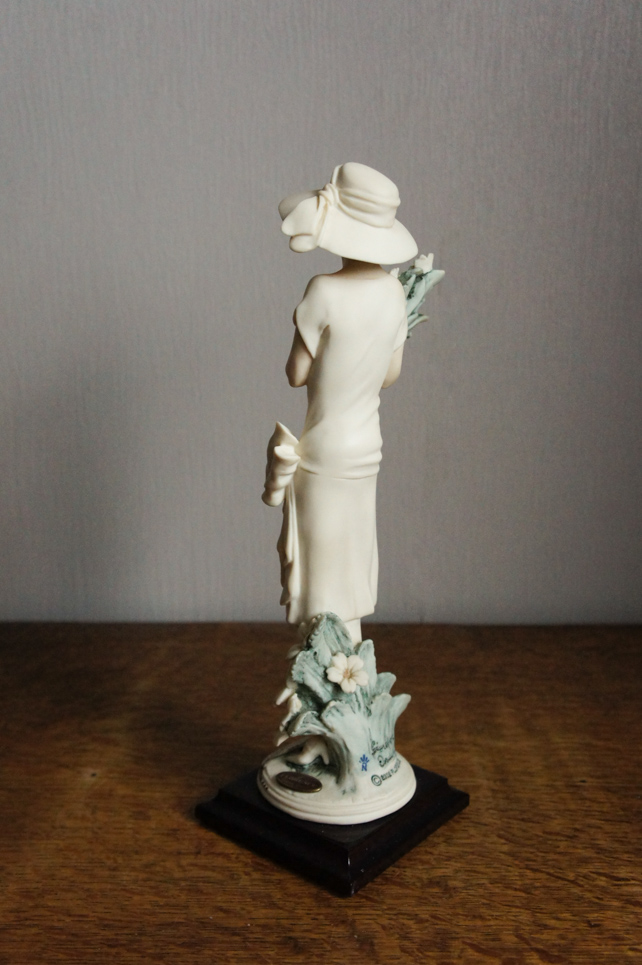 Леди Primrose, Giuseppe Armani, статуэтка