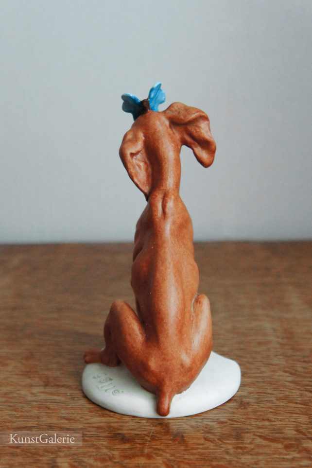 Собачка с бабочкой, Giuseppe Cappe, Capodimonte, статуэтка