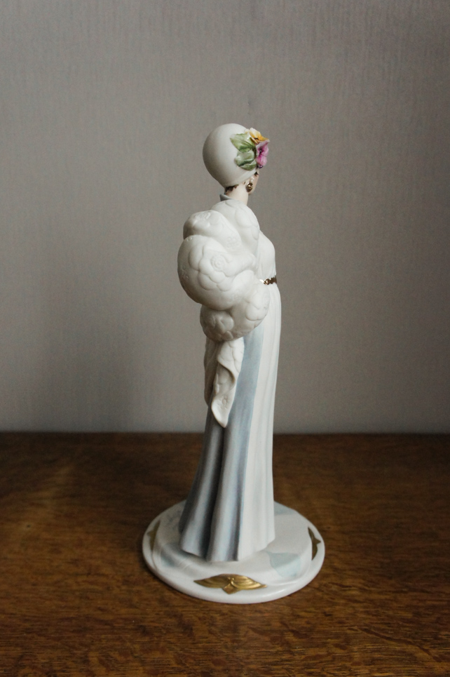 Леди с золотым кулоном, Sandro Maggioni, Capodimonte, статуэтка