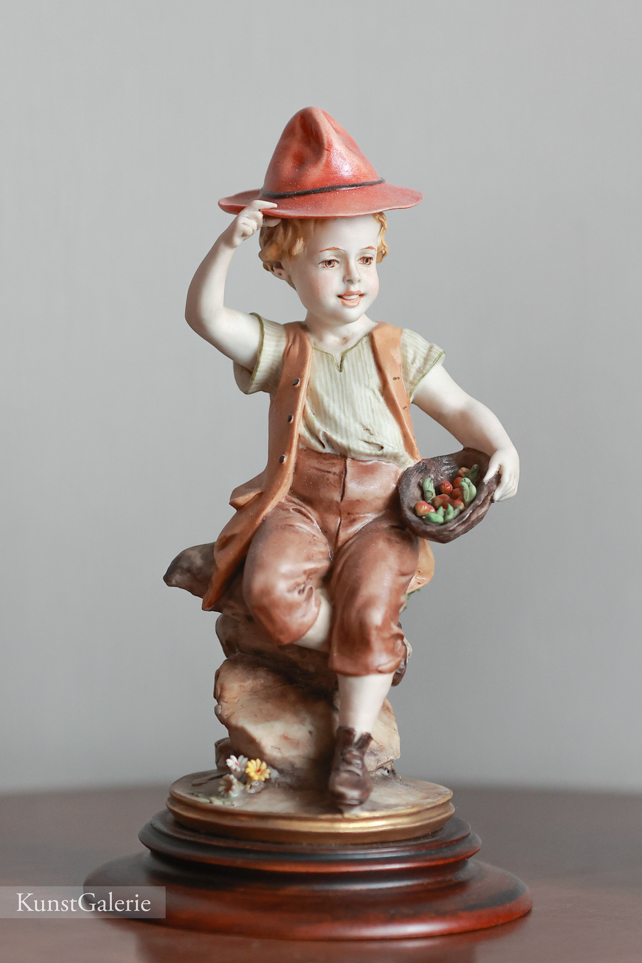 Юные помощники, Бенаккио Луиджи , Каподимонте, статуэтка