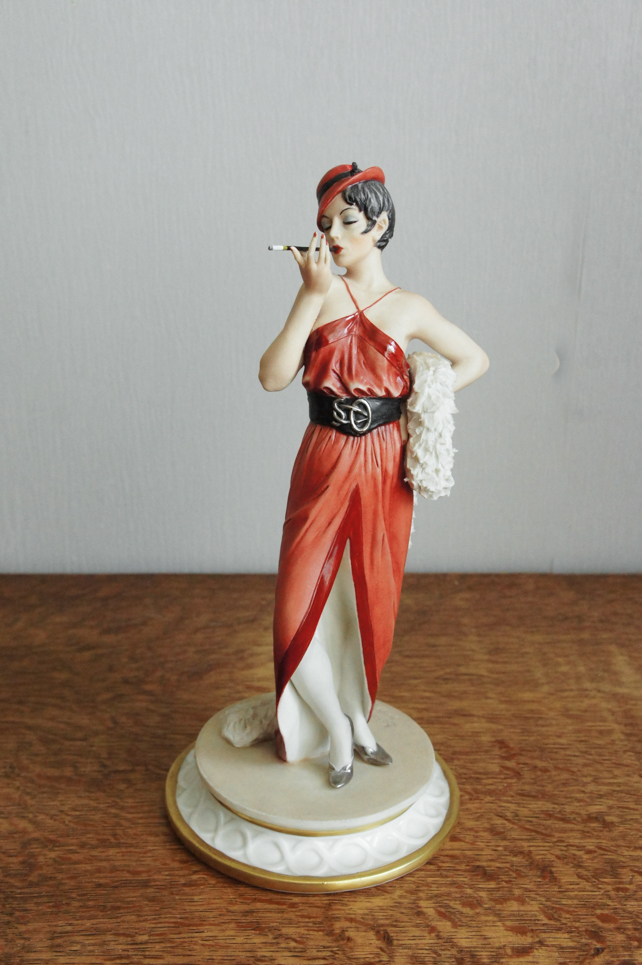 Леди с мундштуком, Sandro Maggioni, Capodimonte, статуэтка