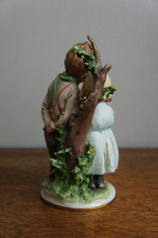 Смущенные детишки, Giuseppe Cappe, Capodimonte, статуэтка