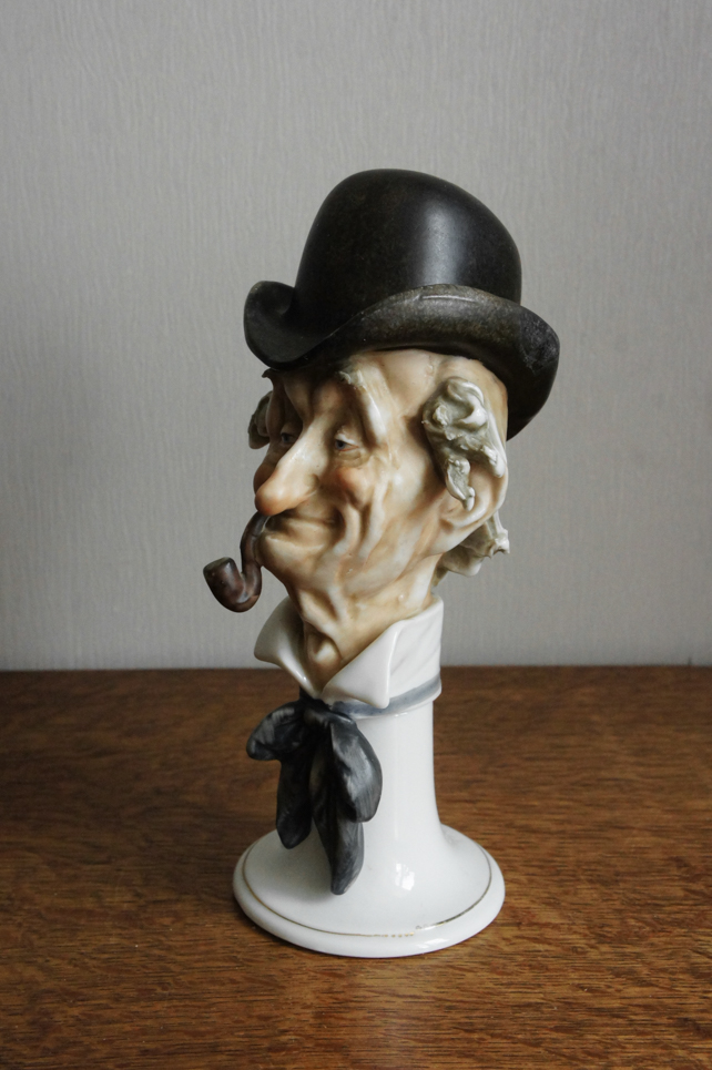 Сэр с трубкой, J. Laurent, Capodimonte, статуэтка