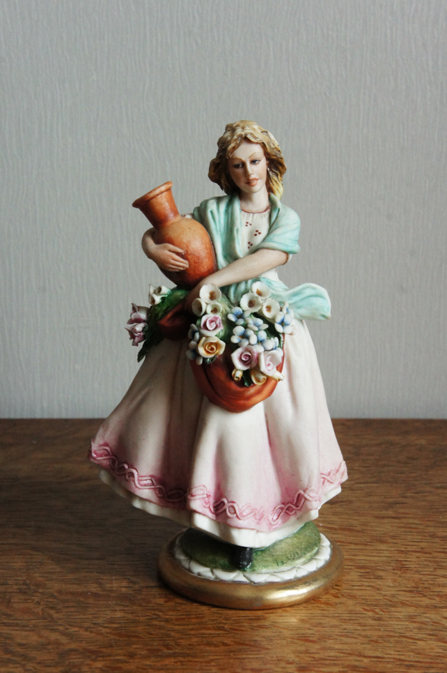 Девушка с кувшином, Luciano Cazzola, Capodimonte, статуэтка