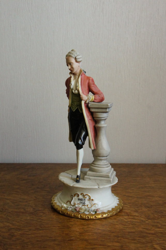 Маркиз у колонны, Jumili, Capodimonte, статуэтка
