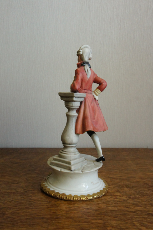Маркиз у колонны, Jumili, Capodimonte, статуэтка