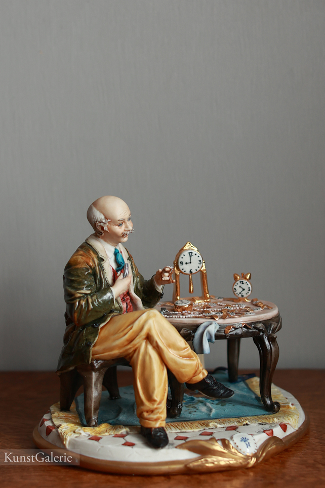 Часовщик, Walter Scapinello, Каподимонте, статуэтка