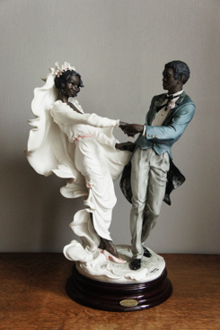 Счастливый день, Giuseppe Armani, Florence, Capodimonte, статуэтка, KunstGalerie.ru
