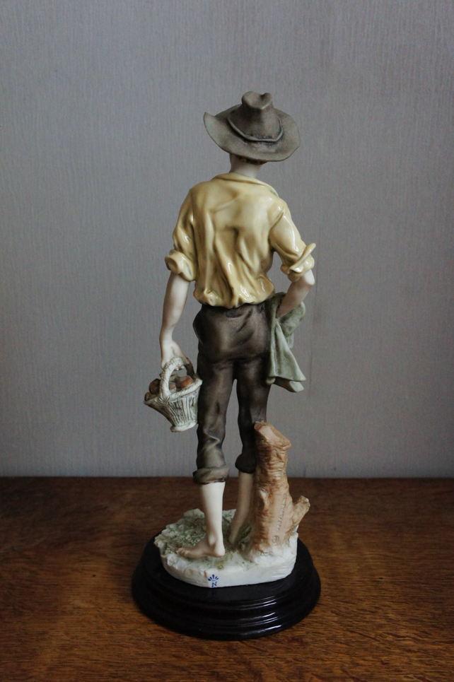 Country boy, Giuseppe Armani, Florence, статуэтка