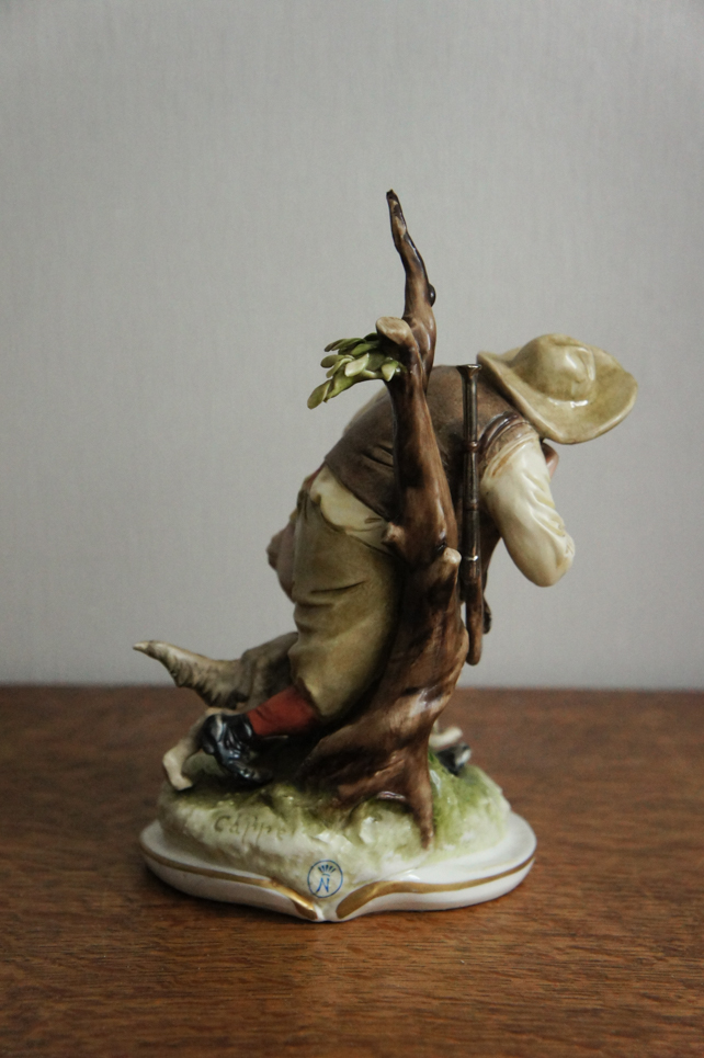Охотник с мушкетом, Cappe, Capodimonte, статуэтка