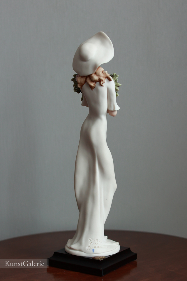 Девушка с сиренью, Giuseppe Armani, Florence, купить