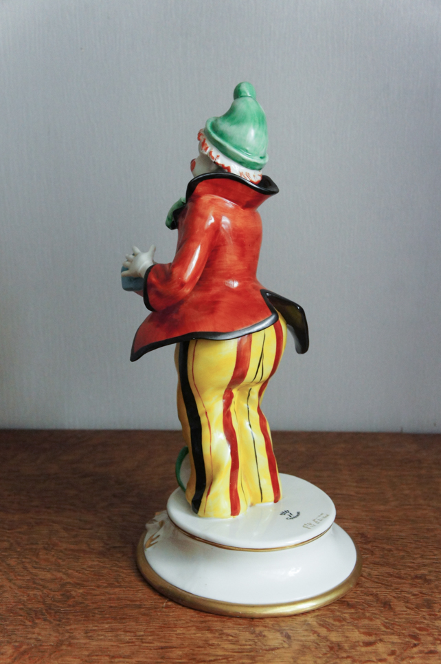 Клоун с гармошкой, Cesare Villari, Capodimonte, статуэтка