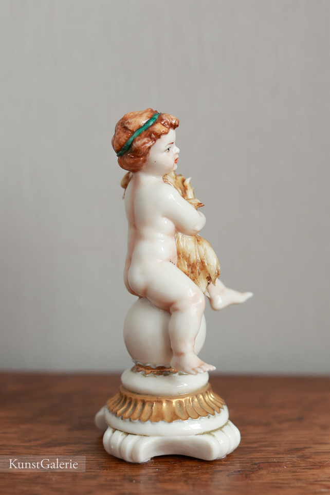 Малыш с сеном, Porcellane Principe, Capodimonte, статуэтка