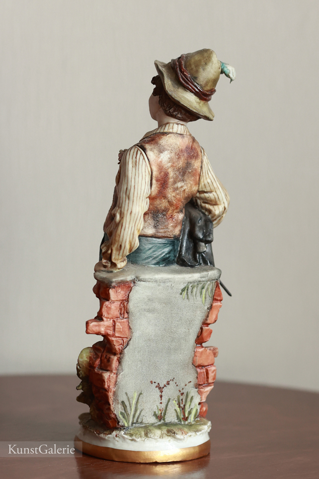 Мальчик с тростью, Tyche Bruno, Каподимонте, статуэтка