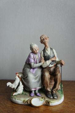 Бабуля и дедуля, Giuseppe Cappe, Capodimonte, фарфоровая статуэтка. KunstGalerie