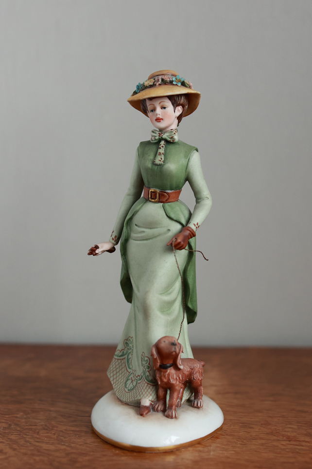 Леди в зеленом с собачкой, Ipa, Capodimonte, статуэтка