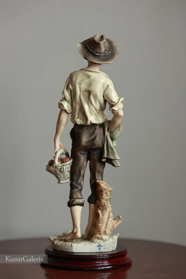 Country boy, Giuseppe Armani, Florence, статуэтка