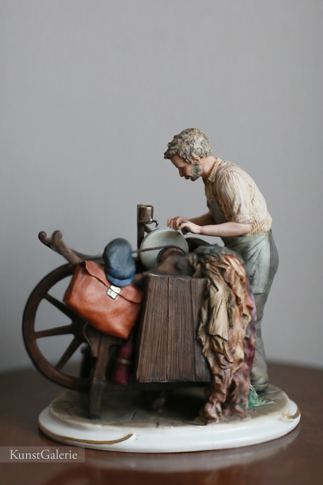 Точильщик за работой, Ipa, Capodimonte, статуэтка