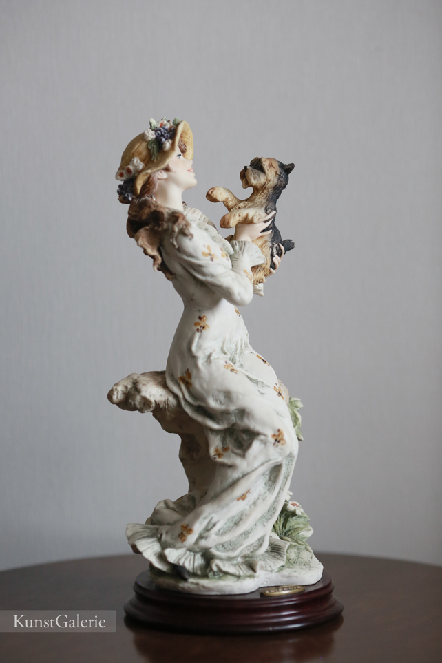 Лючия с щенком, Giuseppe Armani, статуэтка