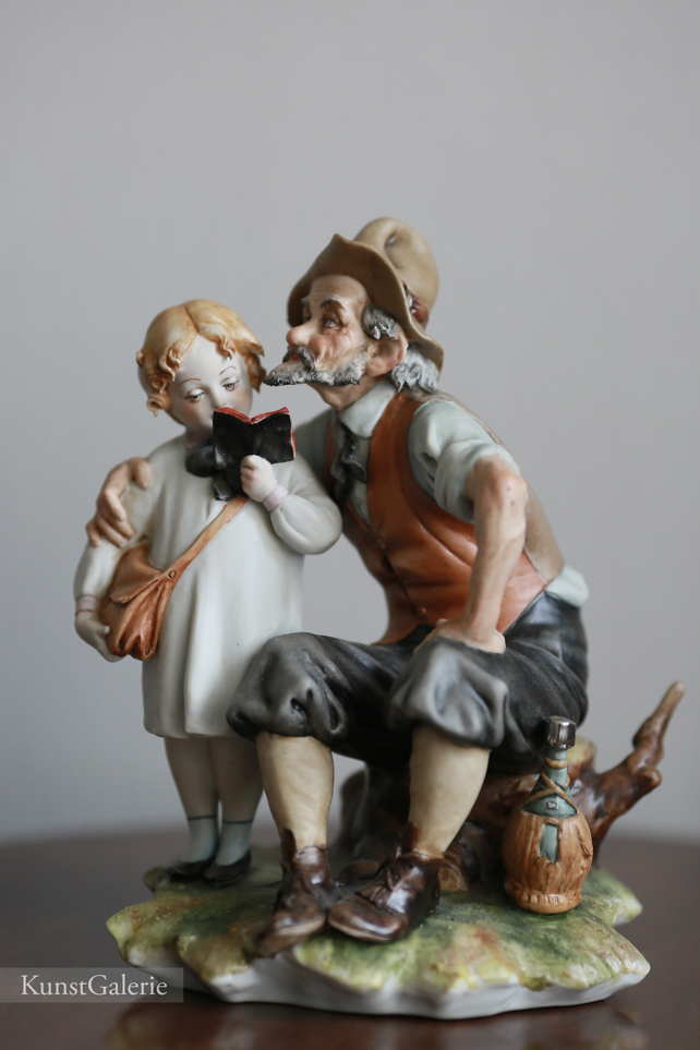 Дедушка с внучкой, Tyche Bruno, Capodimonte, статуэтка