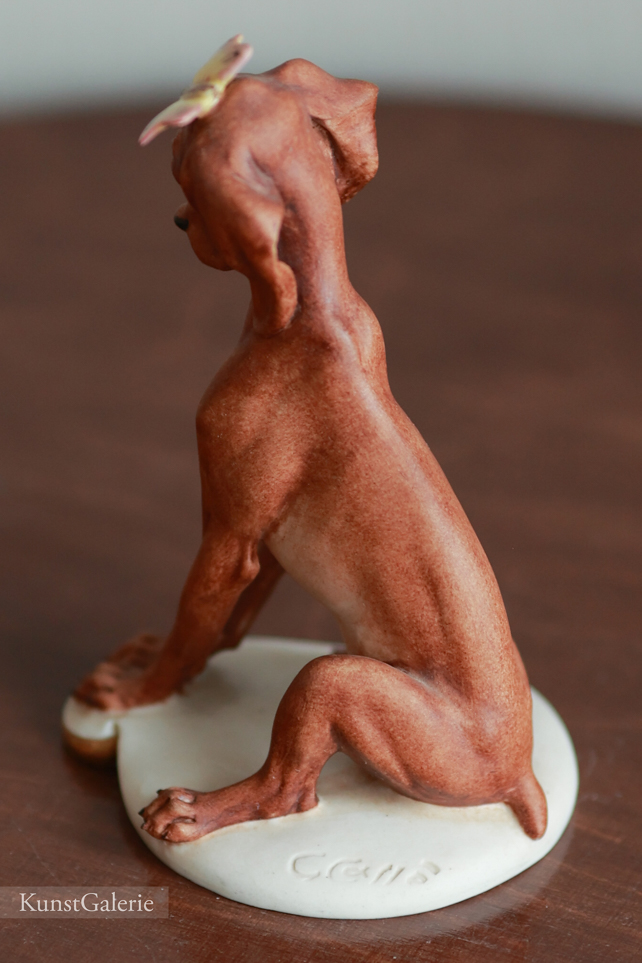 Собачка с бабочкой, Giuseppe Cappe, Capodimonte, статуэтка