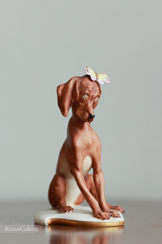 Собачка с бабочкой, Giuseppe Cappe, Capodimonte, статуэтка