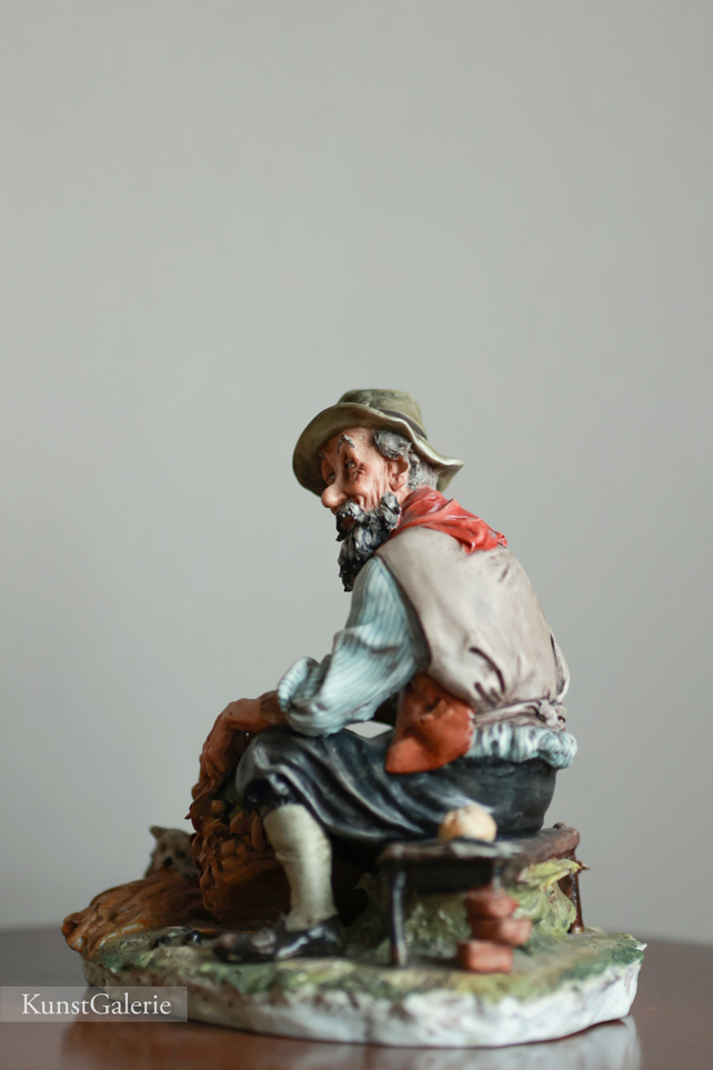 Бродяга с бутылем, Tyche Bruno, Capodimonte, статуэтка