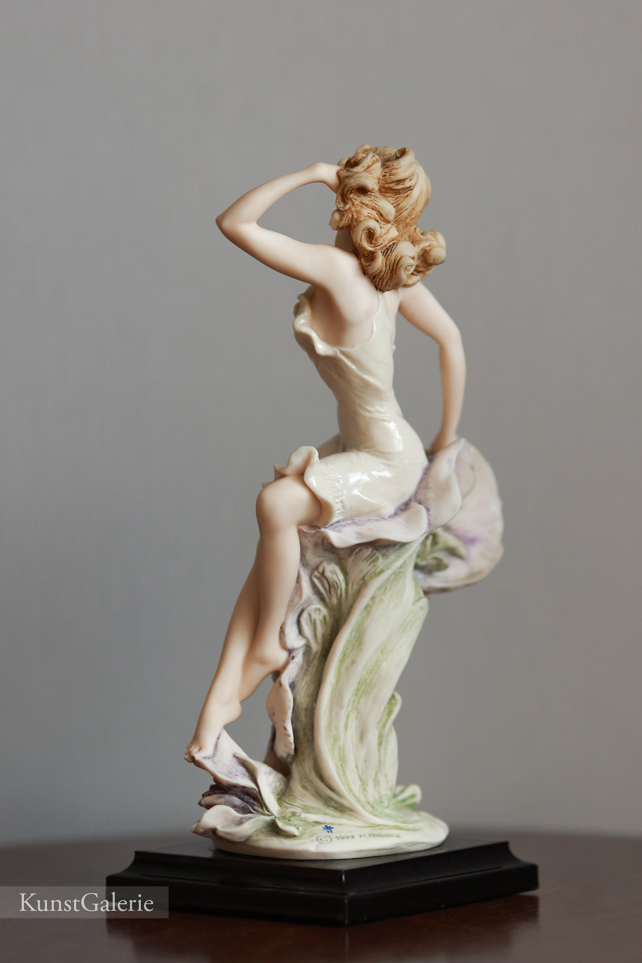 Мисс Виолетта, Giuseppe Armani, Florence, статуэтка