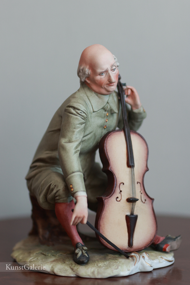 Виолончелист, Belloire, Каподимонте, статуэтка