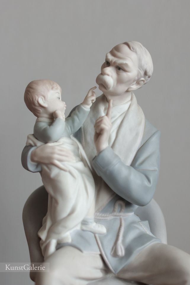 Дедушка с малышом, фарфоровая статуэтка, Льядро