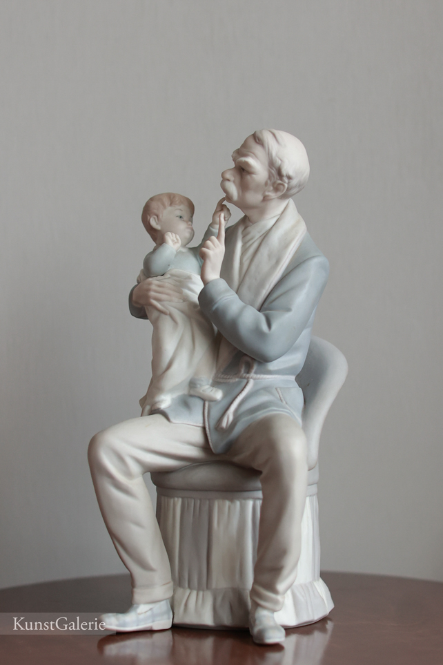 Дедушка с малышом, фарфоровая статуэтка, Lladro