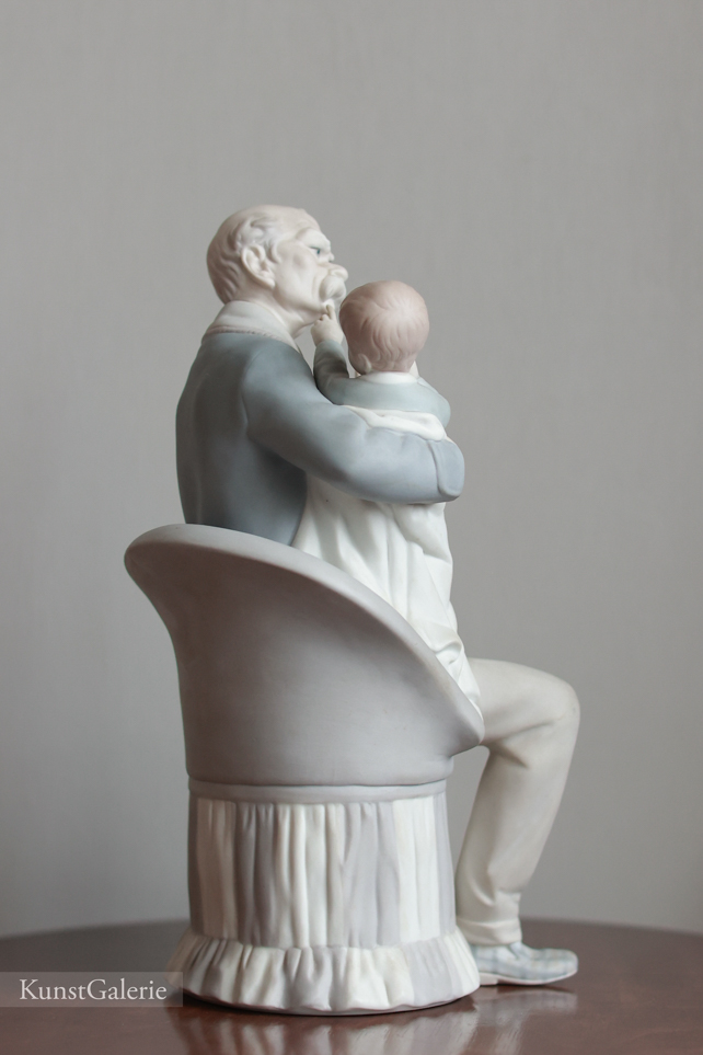 Дедушка с малышом, фарфоровая статуэтка, Lladro