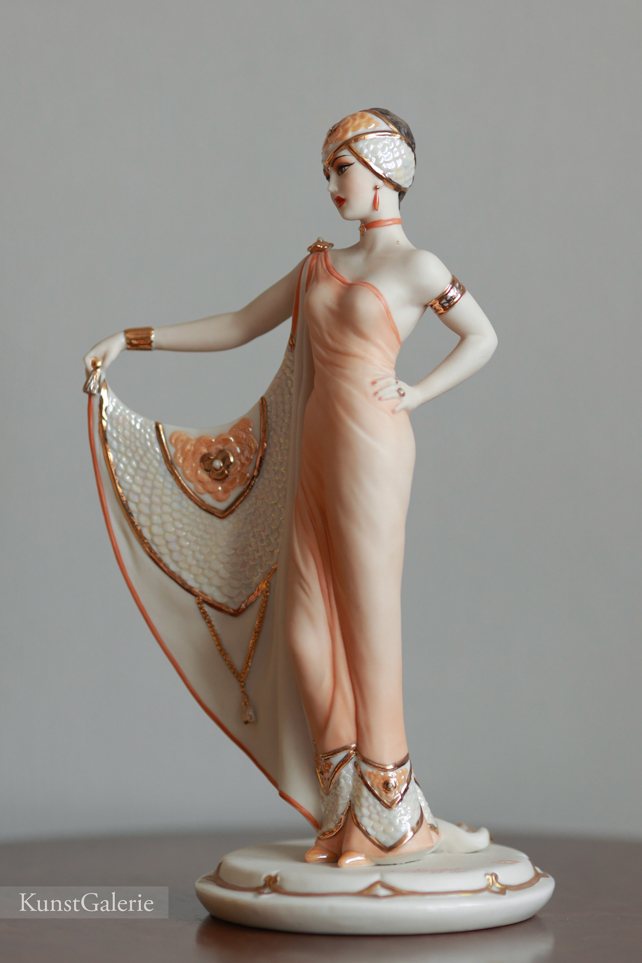 Леди в янтарном Divine, Sandro Maggioni, Capodimonte, статуэтка