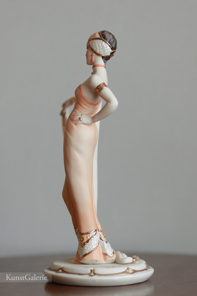 Леди в янтарном Divine, Sandro Maggioni, Capodimonte, статуэтка