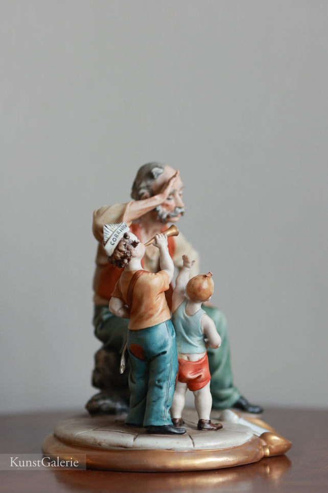 Пионерский отряд, Tyche Tosca, Capodimonte, статуэтка