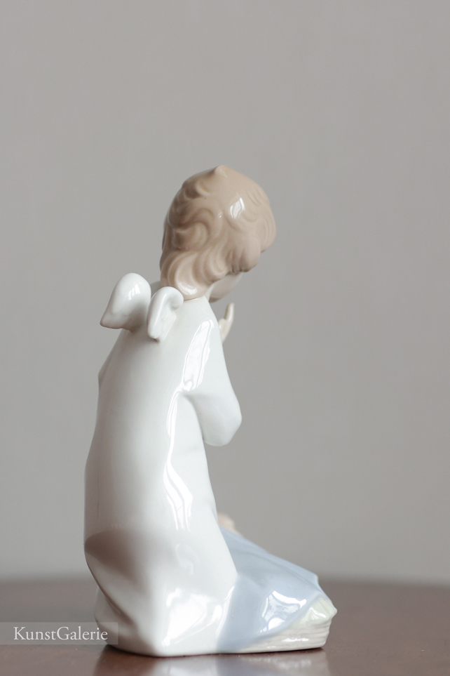 Ангел с младенцем, фарфоровая статуэтка, Льядро