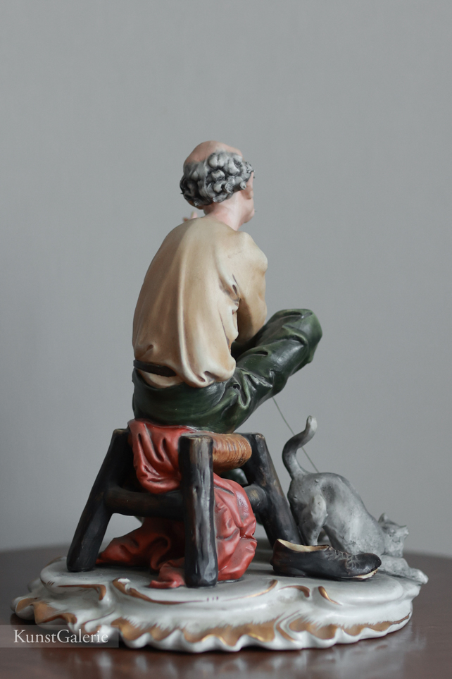 Мужчина с котом, Tyche Tosca, Каподимонте, статуэтка