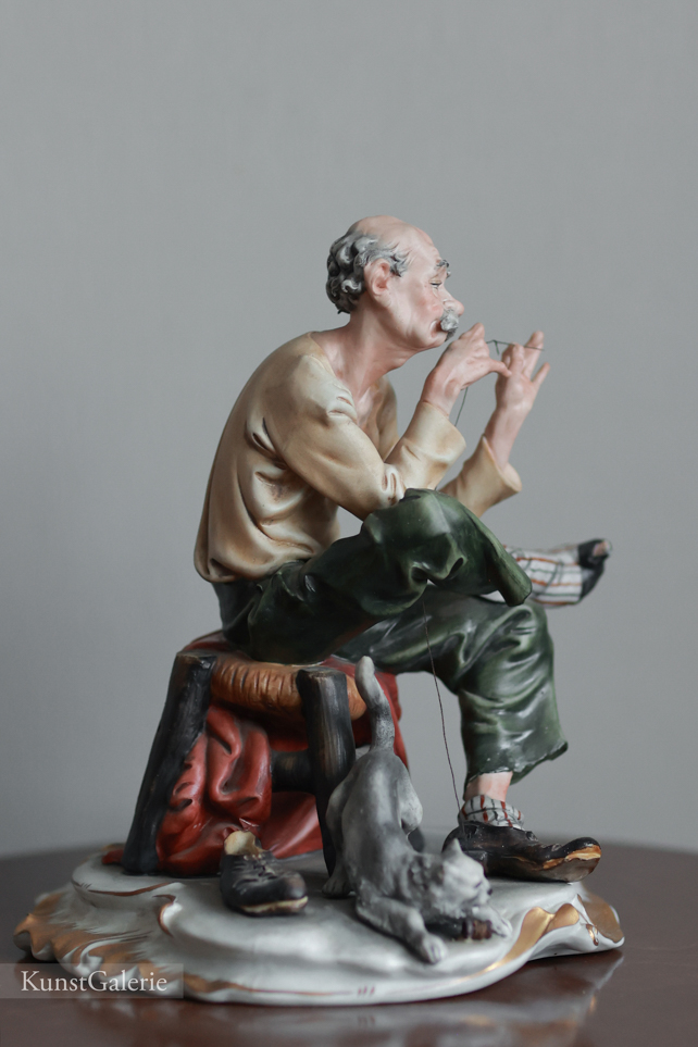 Мужчина с котом, Tyche Tosca, Capodimonte, статуэтка