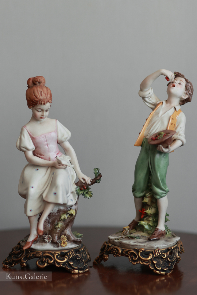 Мальчик с ягодами, Luigi Giorgio Benacchio, Capodimonte, статуэтка