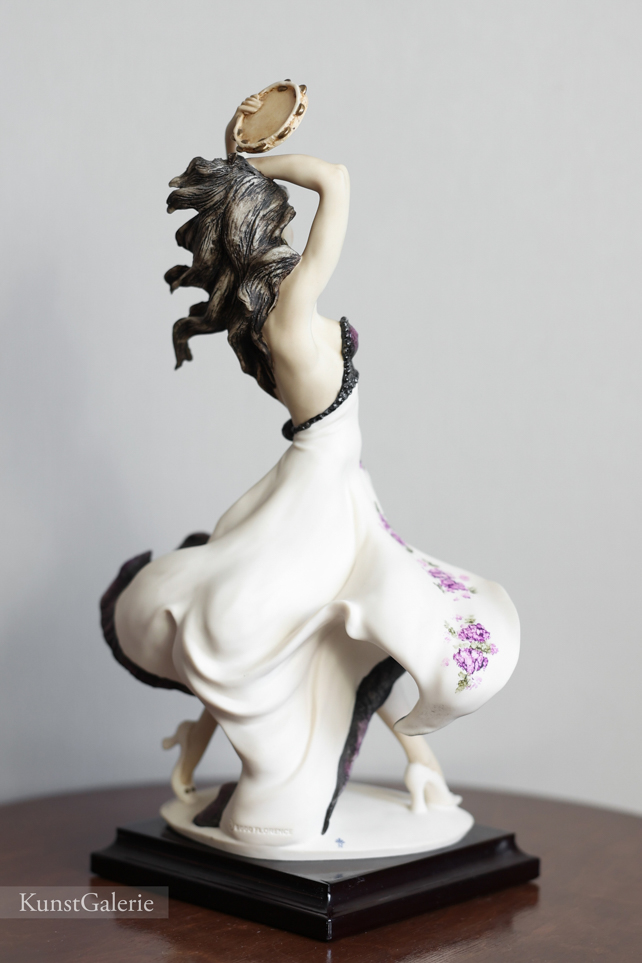 Gipsy Queen, Джузеппе Армани, Флоренс, статуэтка