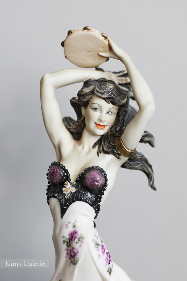 Gipsy Queen, Giuseppe Armani, Florence, статуэтка