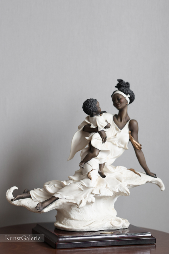 Black Maternity, Giuseppe Armani, Florence, статуэтка